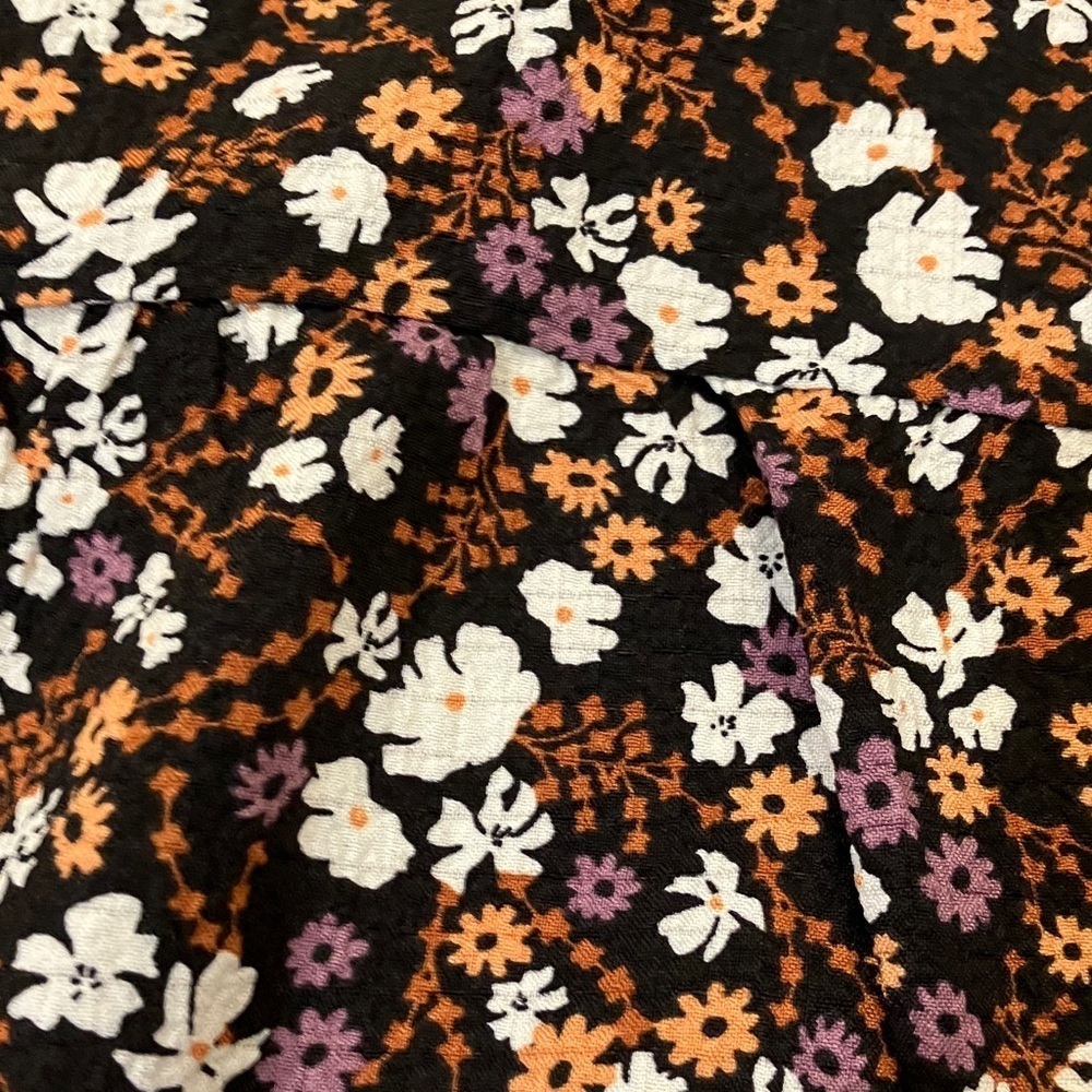 Denver Hayes medium Floral lightweight Blouse - Picture 12 of 15